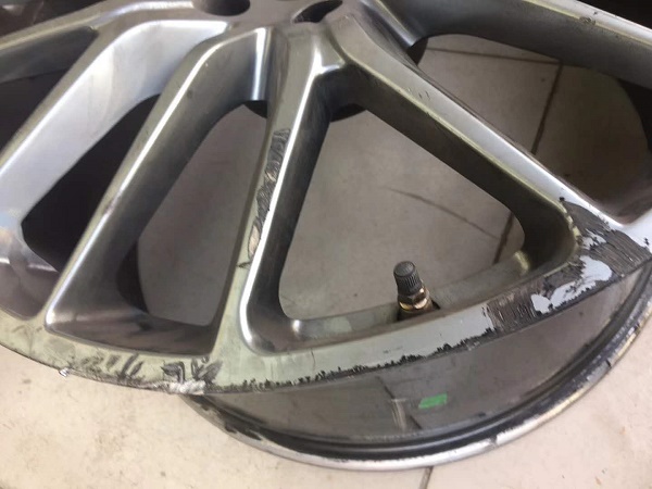 锻造铝合金轮毂的修复方法